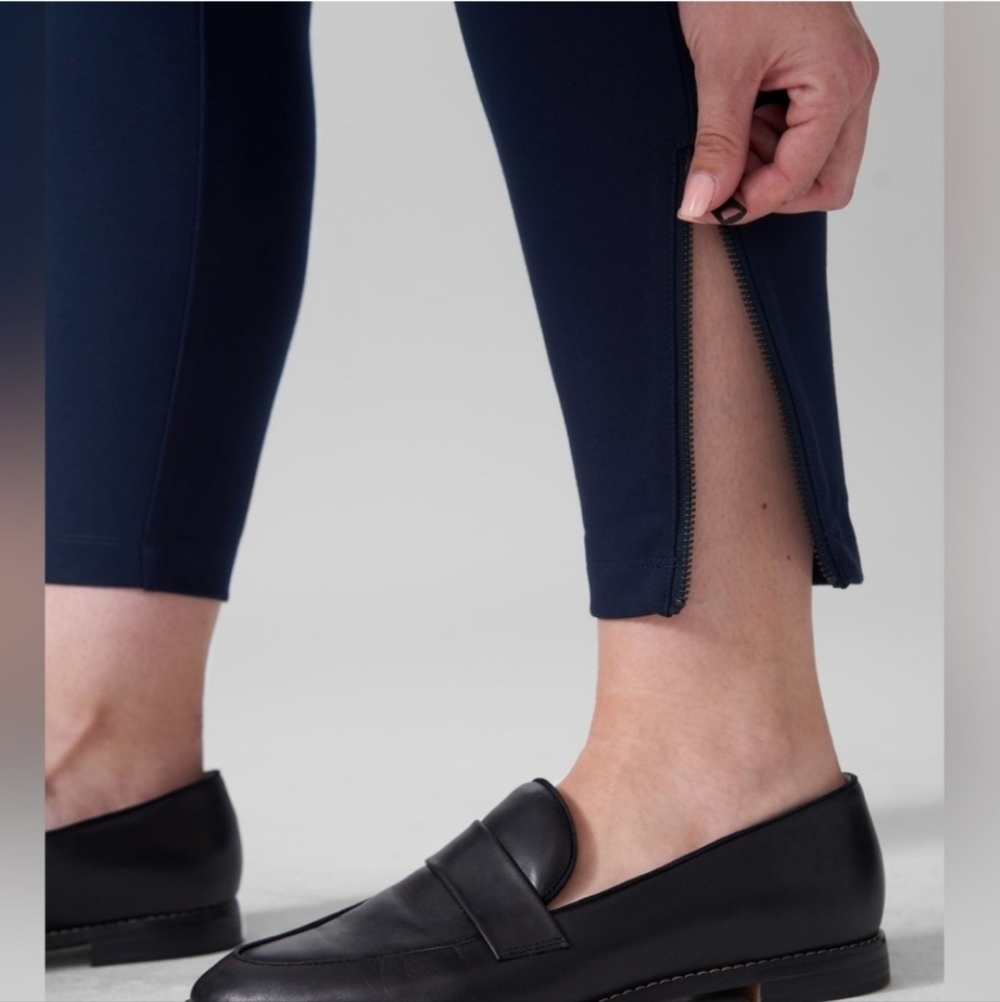 Universal Standard Moro Pocket Signature Ponte Pants in Navy US Size 2XL 30-32 - Picture 11 of 11